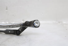 Load image into Gallery viewer, WINDSHIELD WIPER MOTOR Audi Q7 2017 17 2018 18 2019 19 - 1426199
