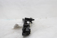 Load image into Gallery viewer, FRONT DOOR WINDOW SWITCH Hyundai Tucson 16 17 18 19 20 21 - 1426594
