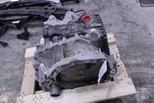 Load image into Gallery viewer, TRANSMISSION Land Rover Evoque 2016 16 2017 17 - 1426621
