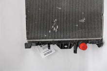 Load image into Gallery viewer, RADIATOR Land Rover LR2 2008 08 2009 09 2010 10 2011 11 - 1426639
