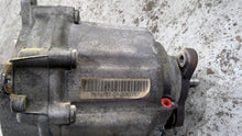 Load image into Gallery viewer, TRANSFER CASE 535i 535i Gt 550i 550i Gt 750 HYBRID 750i 750il B7 10-12 - 1428573
