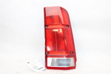 Load image into Gallery viewer, TAIL LIGHT LAMP ASSEMBLY Rover Discovery 2001 01 2002 02 Right - 1429147
