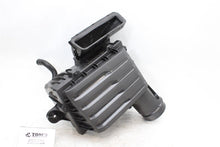 Load image into Gallery viewer, AIR CLEANER BOX Volkswagen Jetta 2022 22 2023 23 2024 24 - 1430371
