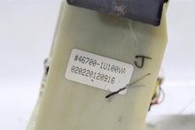 Load image into Gallery viewer, 2012 Kia Sorento Floor Shifter - 1430649
