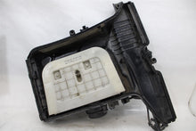 Load image into Gallery viewer, AIR CLEANER BOX Audi Q7 2017 17 2018 18 2019 19 - 1433474

