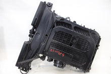 Load image into Gallery viewer, AIR CLEANER BOX Audi Q7 2017 17 2018 18 2019 19 - 1433474
