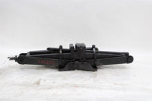 Load image into Gallery viewer, JACK Lexus RX350 2010 10 - 1434958
