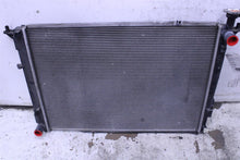 Load image into Gallery viewer, RADIATOR Hyundai Santa Fe Kia Sorento 13 14 15 16 17 18 - 1436098
