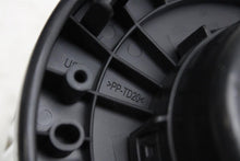 Load image into Gallery viewer, A/C HEATER BLOWER MOTOR Honda Civic 16 17 18 19 20 21 - 1436493
