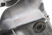 Load image into Gallery viewer, AIR CLEANER BOX Audi A8 13 14 15 16 17 18 - 1437403
