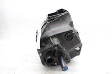 Load image into Gallery viewer, AIR CLEANER BOX Audi A8 13 14 15 16 17 18 - 1437403
