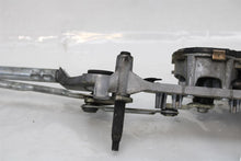 Load image into Gallery viewer, WINDSHIELD WIPER MOTOR Cayenne 11 12 13 14 15 16 17 18 - 1438287
