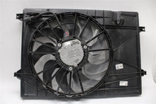 Load image into Gallery viewer, RADIATOR FAN ASSEMBLY Kia Telluride 2020 20 - 1439553

