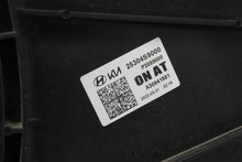 Load image into Gallery viewer, RADIATOR FAN ASSEMBLY Kia Telluride 2020 20 - 1439553
