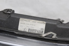 Load image into Gallery viewer, HEADLIGHT LAMP ASSEMBLY Land Rover LR2 13 14 15 Left - 1441382
