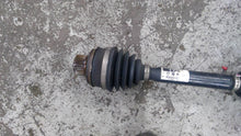 Load image into Gallery viewer, FRONT CV AXLE SHAFT Audi A4 A5 Allroad 13 14 15 16 - 1443235
