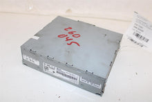 Load image into Gallery viewer, RADIO RECEIVER A4 A5 A6 Q3 Q5 Q7 RS5 S5 S6 Touareg 2009-2017 - 1443322
