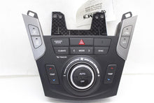 Load image into Gallery viewer, Temperature Controls Hyundai Santa Fe 2018 - 1448459
