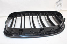 Load image into Gallery viewer, GRILLE 740i 740il 750 HYBRID 750i 750il 760li Active 7 09-12 Right - 1448504

