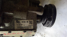 Load image into Gallery viewer, Transfer Case Jaguar XE 2017 - 1449268

