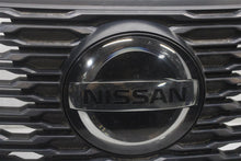 Load image into Gallery viewer, GRILLE Nissan Rogue 2017 17 - 1452121
