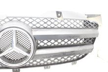 Load image into Gallery viewer, Grille Dodge Sprinter 2500 2011 - 1458948
