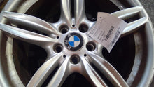 Load image into Gallery viewer, WHEEL RIM 528D 528i 535i 550i 640I 650i Active 5 11-15 19x8-1/2 - 1461754
