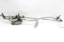 Load image into Gallery viewer, WINDSHIELD WIPER MOTOR C230 C250 C300 C350 C63 E250D E300 E350  08-15 - 1464358
