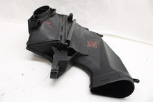 Load image into Gallery viewer, Air Cleaner Box Mercedes-Benz ML350 2012 - 1464762
