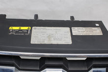 Load image into Gallery viewer, GRILLE Volkswagen Atlas 2018 18 2019 19 2020 20 - 1465630
