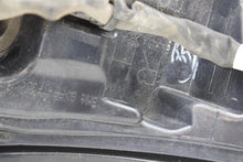 Load image into Gallery viewer, OUTER TAIL LIGHT LAMP Nissan Murano 19 20 21 22 Right - 1465865
