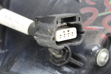 Load image into Gallery viewer, OUTER TAIL LIGHT LAMP Nissan Murano 19 20 21 22 Right - 1465865
