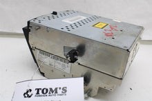 Load image into Gallery viewer, CD PLAYER S450 Cdn S550 S600 S63 S65 SL55 SL550 SL600 SL65 07 08 - 1465999
