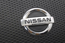 Load image into Gallery viewer, PLASTIC ENGINE COVER Nissan Pathfinder 2015 15 - 1467780
