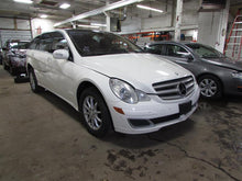 Load image into Gallery viewer, WHEEL RIM R320 R350 R500 R63 06 07 18x8 - 853032
