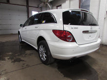 Load image into Gallery viewer, WHEEL RIM R320 R350 R500 R63 06 07 18x8 - 853032
