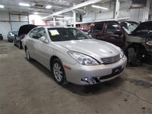 Load image into Gallery viewer, FRONT SPINDLE Camry Avalon Solara 04 05 06 07 - 11 Left - 862147
