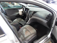 Load image into Gallery viewer, REAR BUMPER ASSEMBLY Hyundai Sonata 2011 11 2012 12 2013 13 - 1357471
