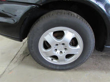 Load image into Gallery viewer, QUARTER GLASS Mercedes ML320 ML430 ML500 1999 99 00 01 02 03 04 05 Left - 1376683
