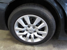 Load image into Gallery viewer, FRONT DOOR GLASS Altima 2013 13 2014 14 2015 15 2016 16 Left - 880076
