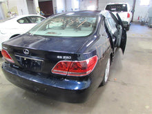 Load image into Gallery viewer, WASHER BOTTLE Toyota Camry Lexus ES330 ES350 ES300 2002 02 03 04 05 06 07 - 12 - 887931

