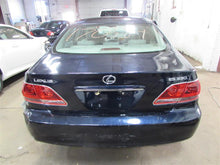 Load image into Gallery viewer, WASHER BOTTLE Toyota Camry Lexus ES330 ES350 ES300 2002 02 03 04 05 06 07 - 12 - 887931

