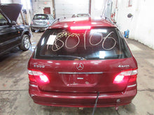 Load image into Gallery viewer, RADIATOR FAN ASSEMBLY Mercedes E350 E500 E55 E280 2005 05 2006 06 07 08 09 - 11 - 914715
