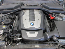 Load image into Gallery viewer, RADIATOR FAN ASSEMBLY BMW 550i 650i 06 07 08 09 10 - 922795
