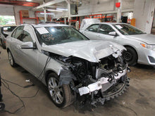 Load image into Gallery viewer, FRONT DRIVE SHAFT C230 C250 C300 C350 C63 CL550 CL600 CL63 CL65 08-15 - 925496
