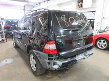 Load image into Gallery viewer, FRONT DRIVE SHAFT ML320 ML350 1998 98 99 00 01 02 - 05 - 934840
