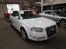 Load image into Gallery viewer, COOLING FAN ASSEMBLY Audi A4 2004 04 2005 05 06 07 - 09 - 937545
