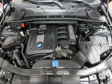 Load image into Gallery viewer, FRONT SPINDLE BMW 330xi 328xi 325xi 335xi 2006 06 07 08 09 10 11 Right - 979092
