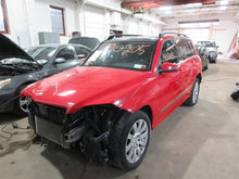 Load image into Gallery viewer, RADIATOR FAN ASSEMBLY Mercedes C350 C250 C300 E350 2008 08 09 10 11 12 13 - 978969
