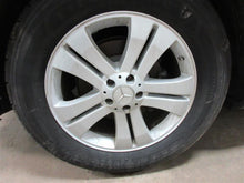 Load image into Gallery viewer, FRONT SPINDLE KNUCKLE Gl320 Gl450 Gl550 ML320 ML350 ML450 07-11 Left - 1010338
